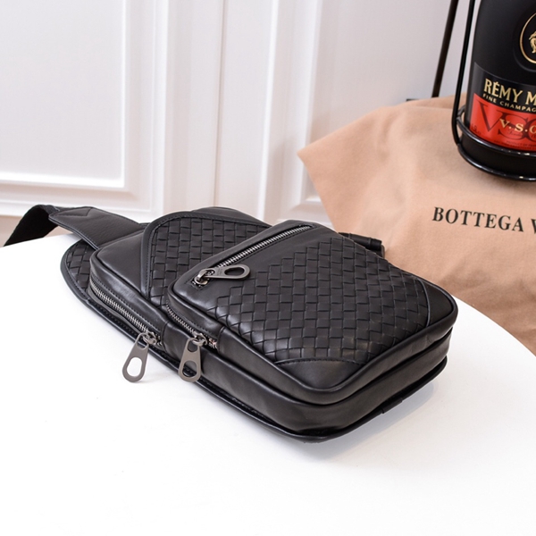 ボッテガヴェネタバッグ着用イメージ